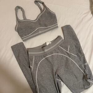 Alo yoga heartthrob set worn